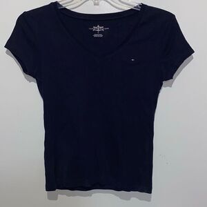 Tommy Hilfiger Women's Navy Blue V-Neck Embroidered Logo Short Sleeve Tee Medium